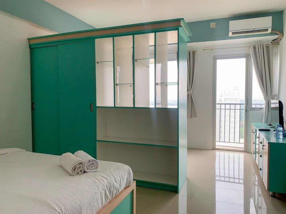 Cozy Studio At Park View Condominium Apartment