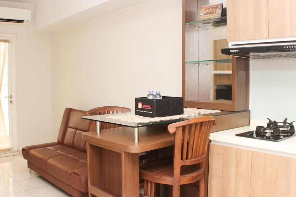 Comfortable 2Br At Springlake Summarecon Bekasi Apartment