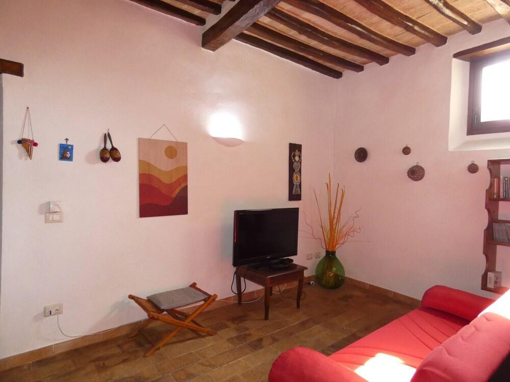 Scappo In Umbria, Porta Leone