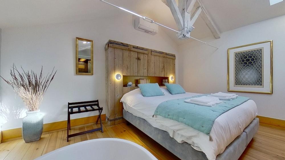 Château Fleur d'Aya