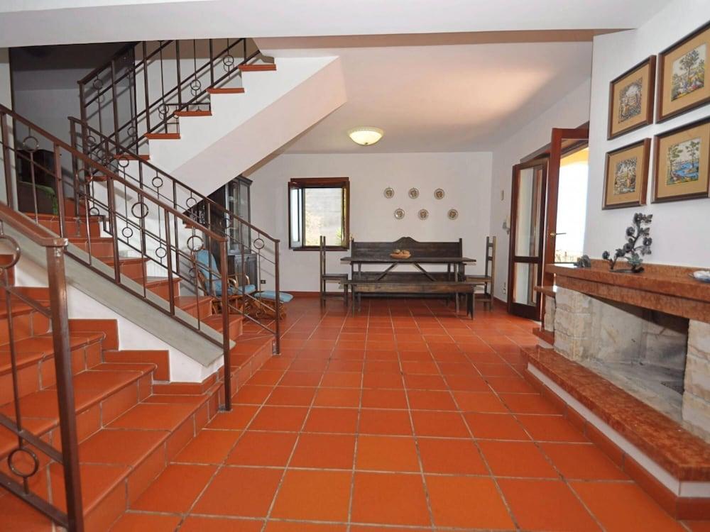 Villa a Pisciotta ID 676