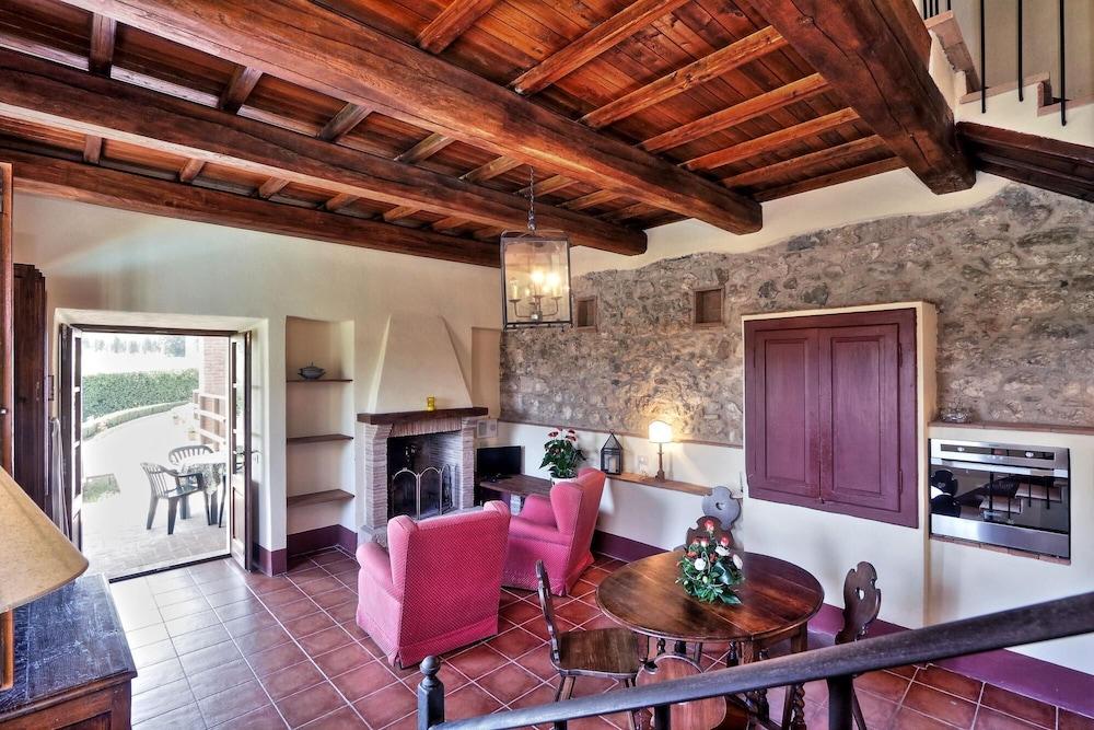 Trianon Country - Intera