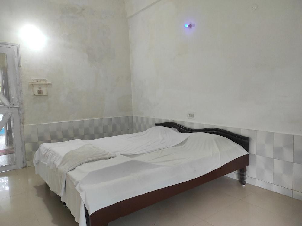 Homecation Manas View Jungle Resort