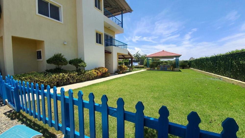 Amazing House at La Isabela