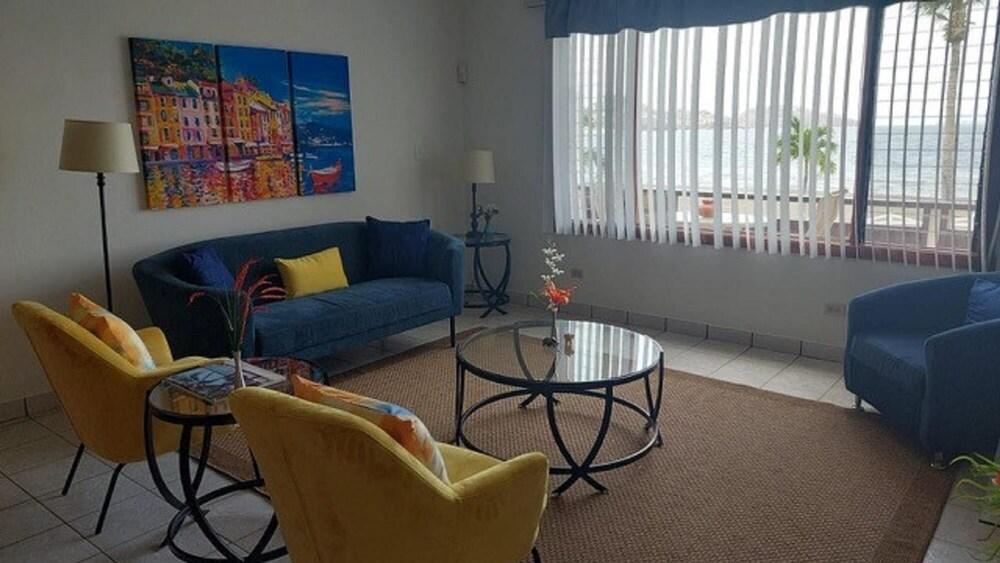 Playa Potrero Nice Comfortable Beach Front Condo - Pacific Beach 4