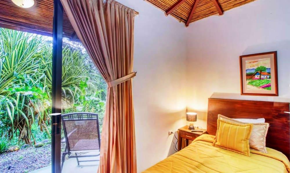 Hotel Kinkajou Ecolodge