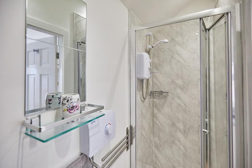 Host Stay The Guest Place