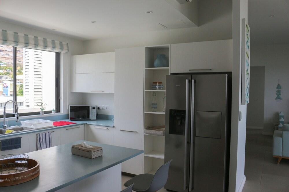 Sea Rock by Horizon Holidays