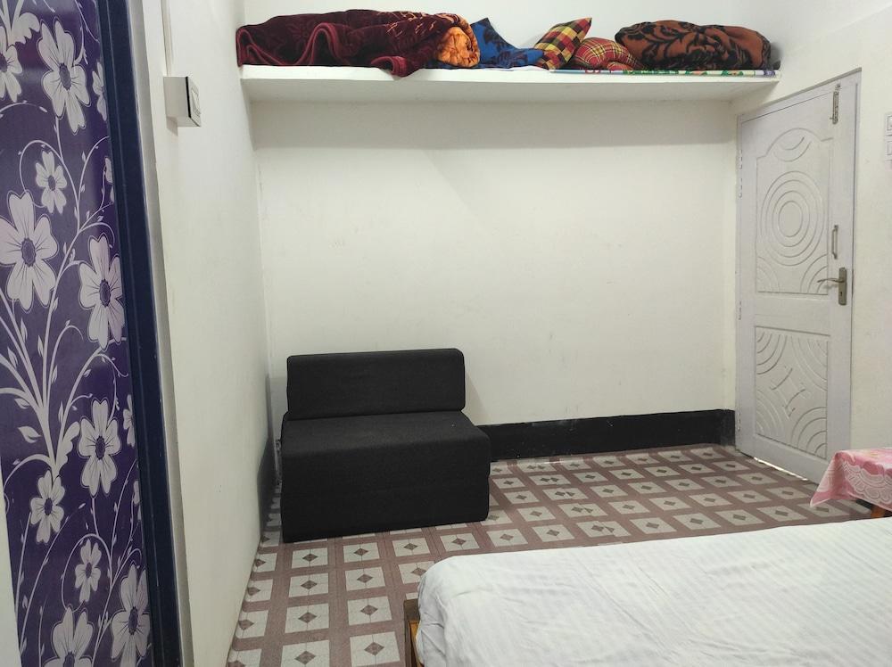 Homocation Manas Green Homestay