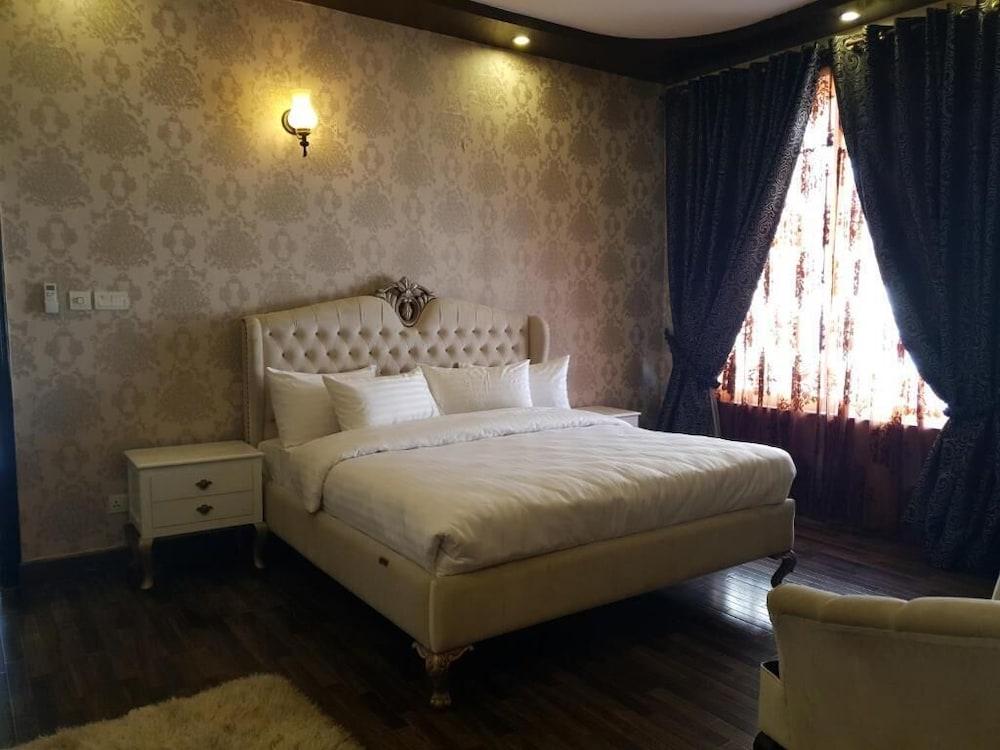 Royal Villa Guest House