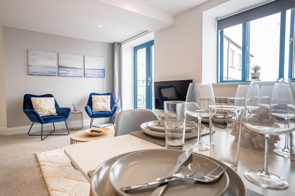 2BR Harbour View Near Babbacoombe&Beach