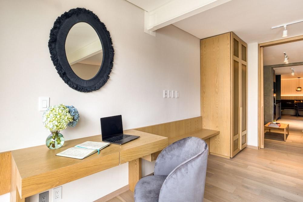 ULIV Edgar Allan Poe