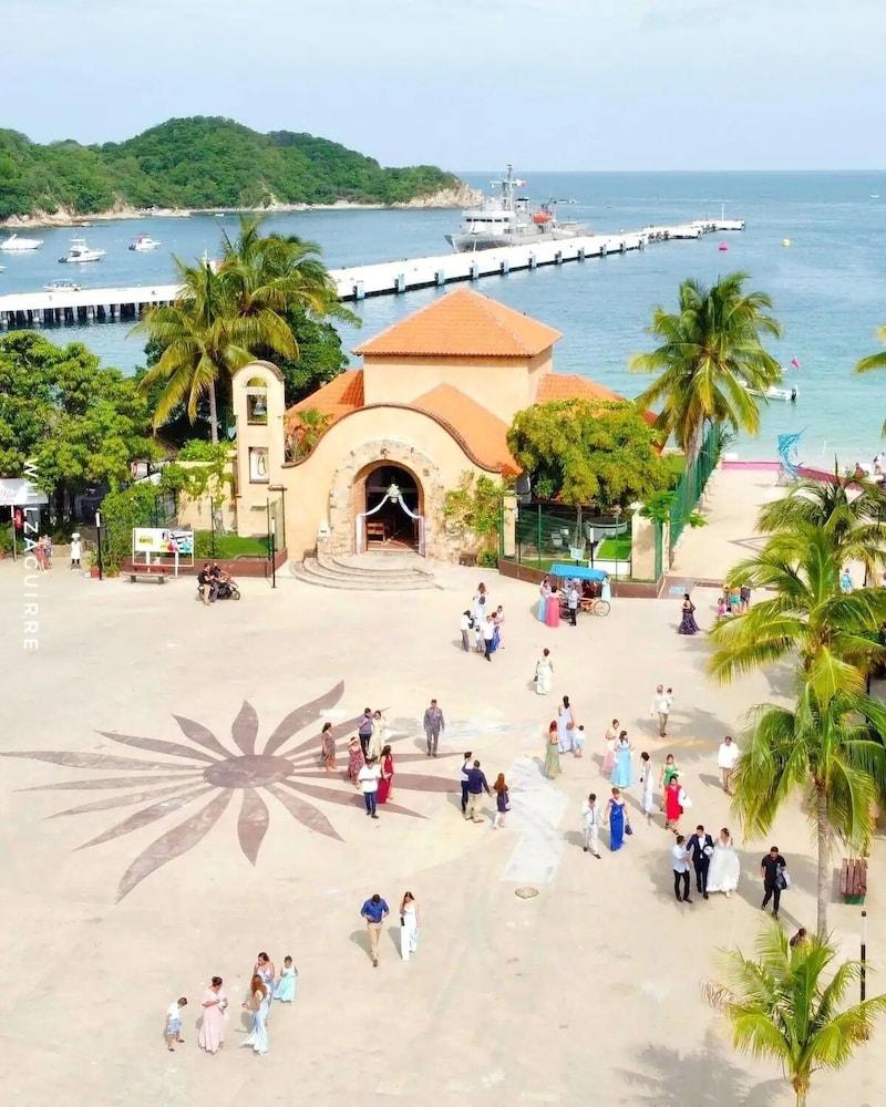 Condo Hacienda by TRVL2HM