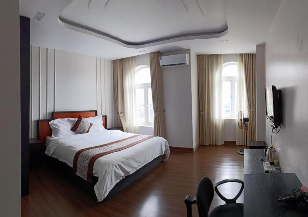 SONG HONG VIEW HOTEL