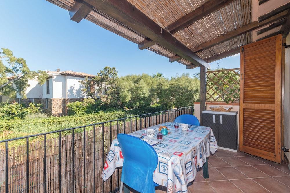 Casa Emozione With Shared Pool