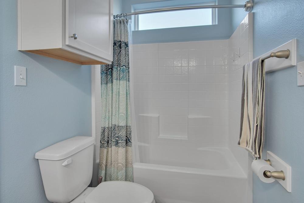 Fin And Tonic by Silver Sands Vacation Rentals