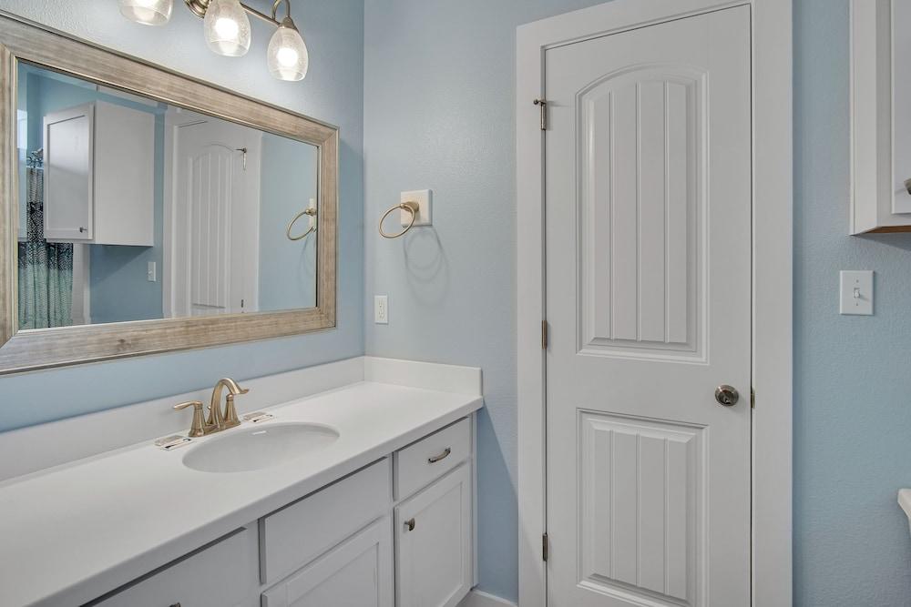 Fin And Tonic by Silver Sands Vacation Rentals