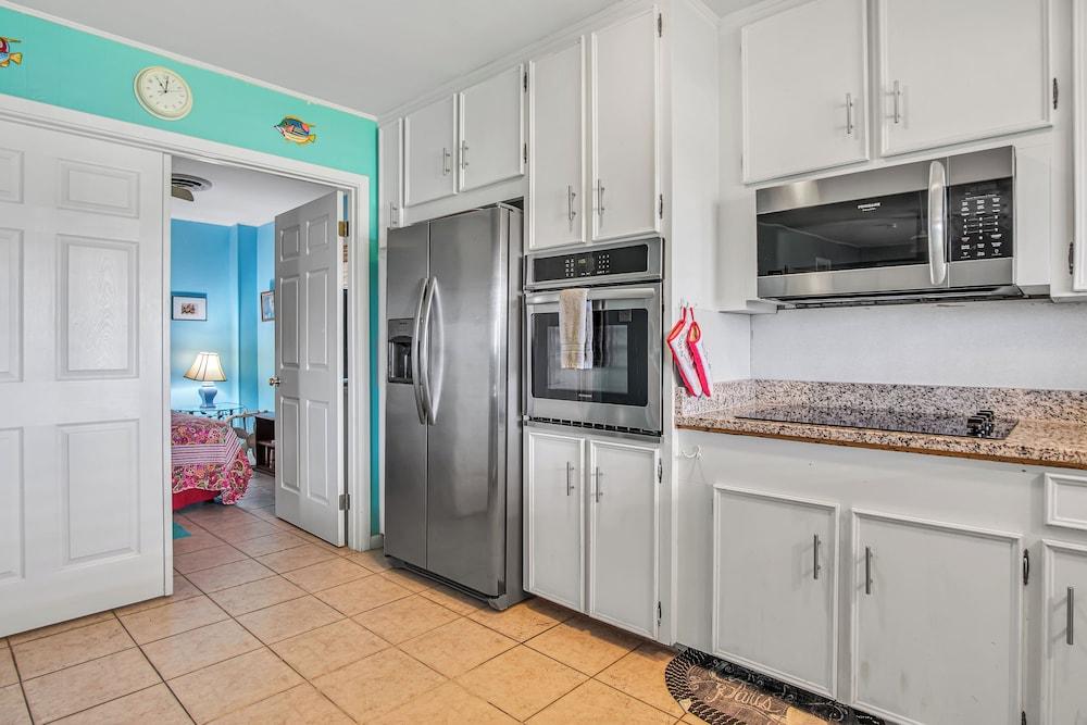 Paradise Retreat by Silver Sands Vacation Rentals