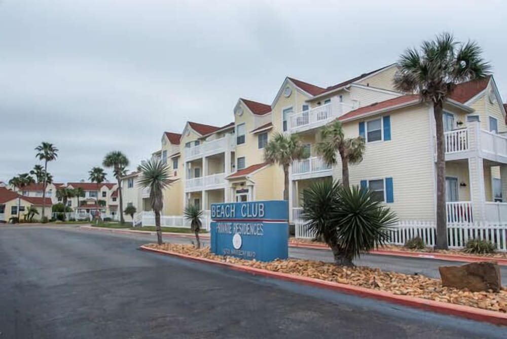 Toes In The Water by Silver Sands Vacation Rentals