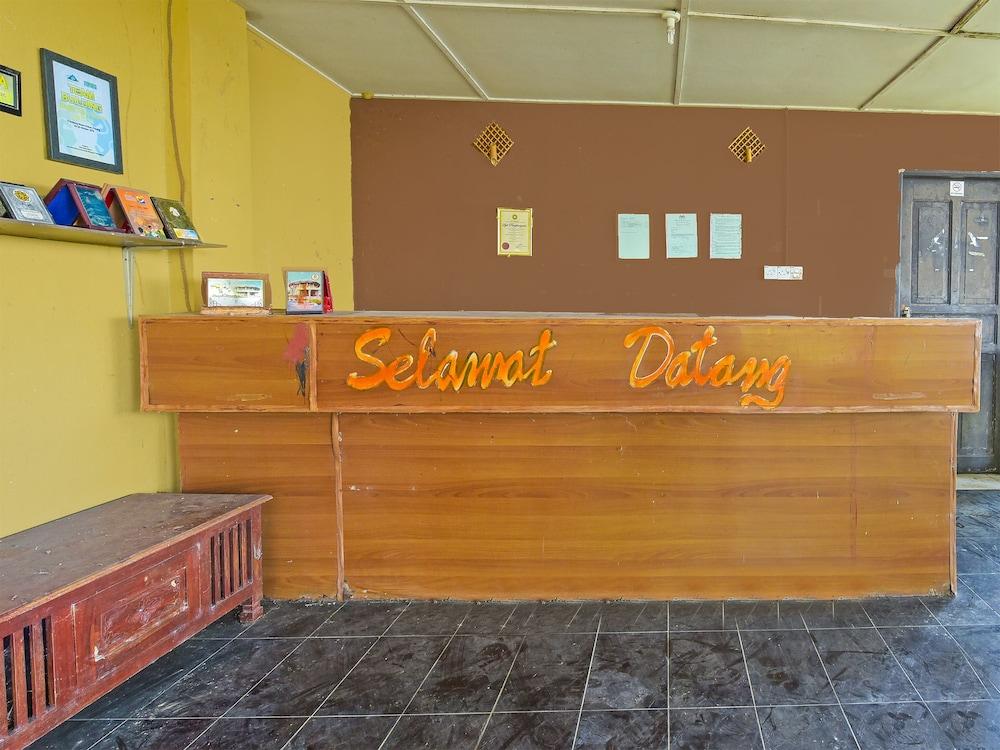 OYO 90657 D'ambang Resort