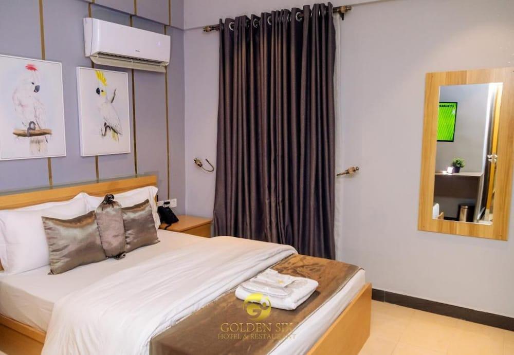 Golden Six Hotel & Restaurant