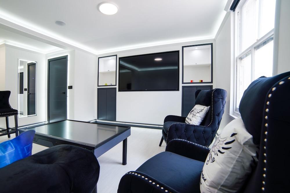 Tiny Smart Apartments