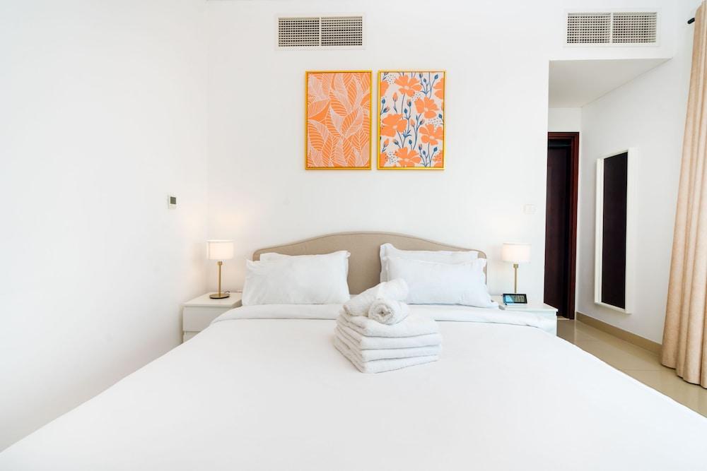 Lux BnB I 29 Burj BLVD I Downtown Views