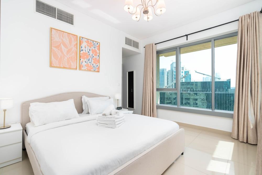 Lux BnB I 29 Burj BLVD I Downtown Views