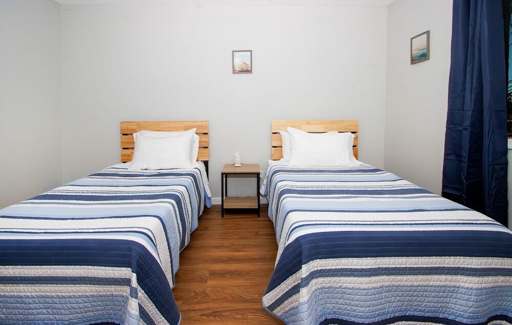 Beach Paradise 4 Bedroom Pool House