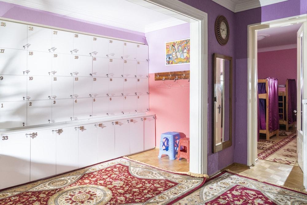 Elia Boutique Hostel & Apart-Hotel