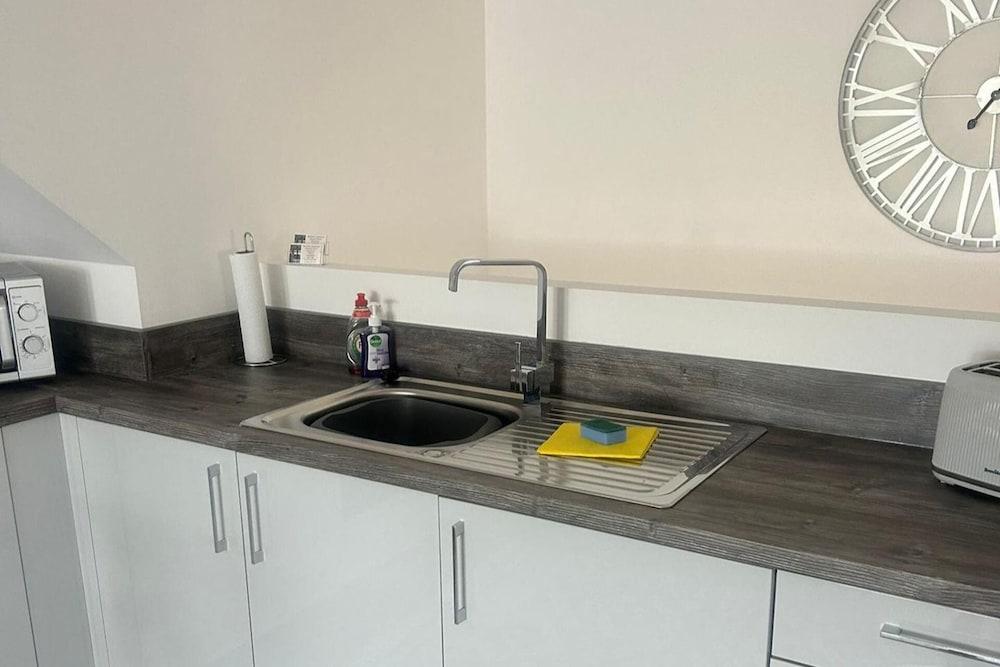 Cozy Lanarkshire Apartment With a View