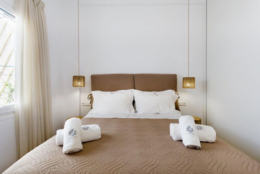 Seashell an Elegant Seafront Villa