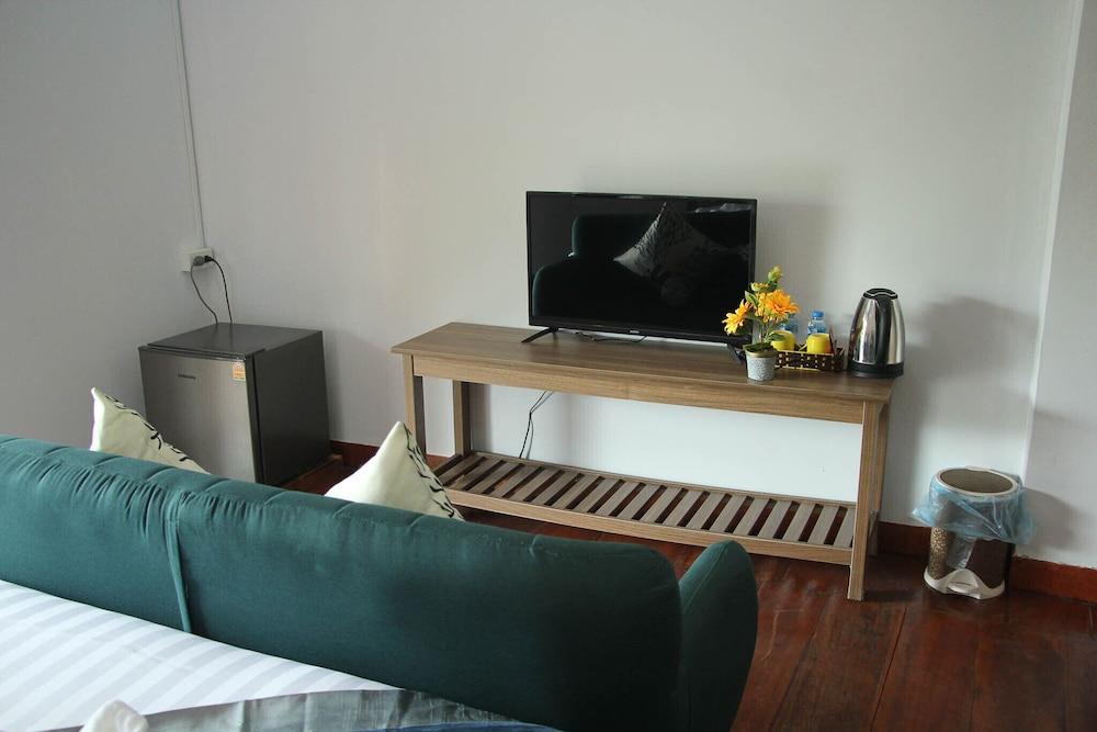 Confetti Garden Resort