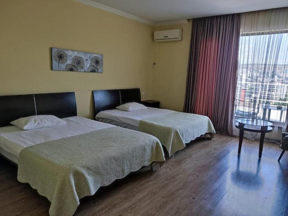 Hotel Beaumonde Garden