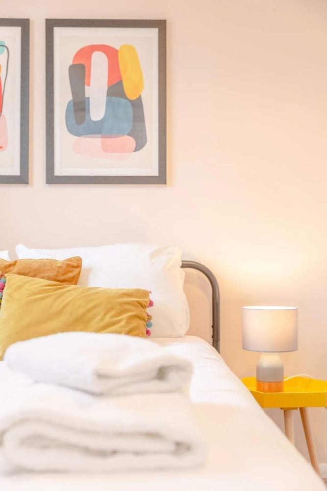 Central 3 Bedroom House With Garden