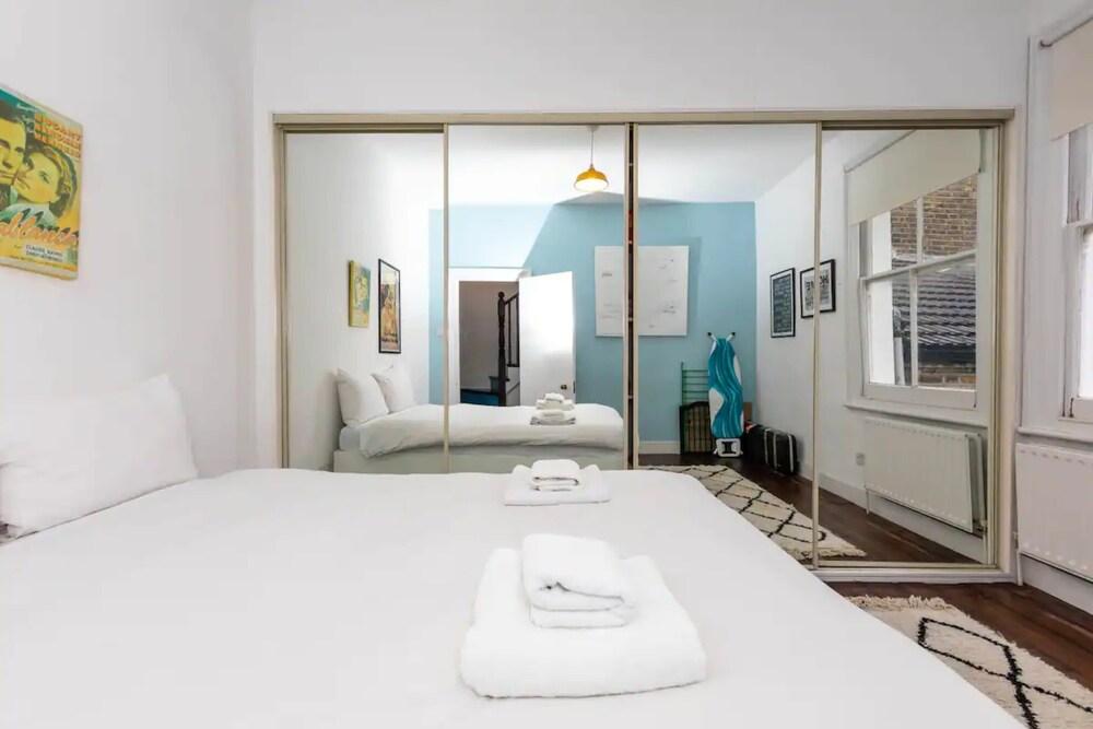 Bright 2 Bedroom Flat in Lower Clapton