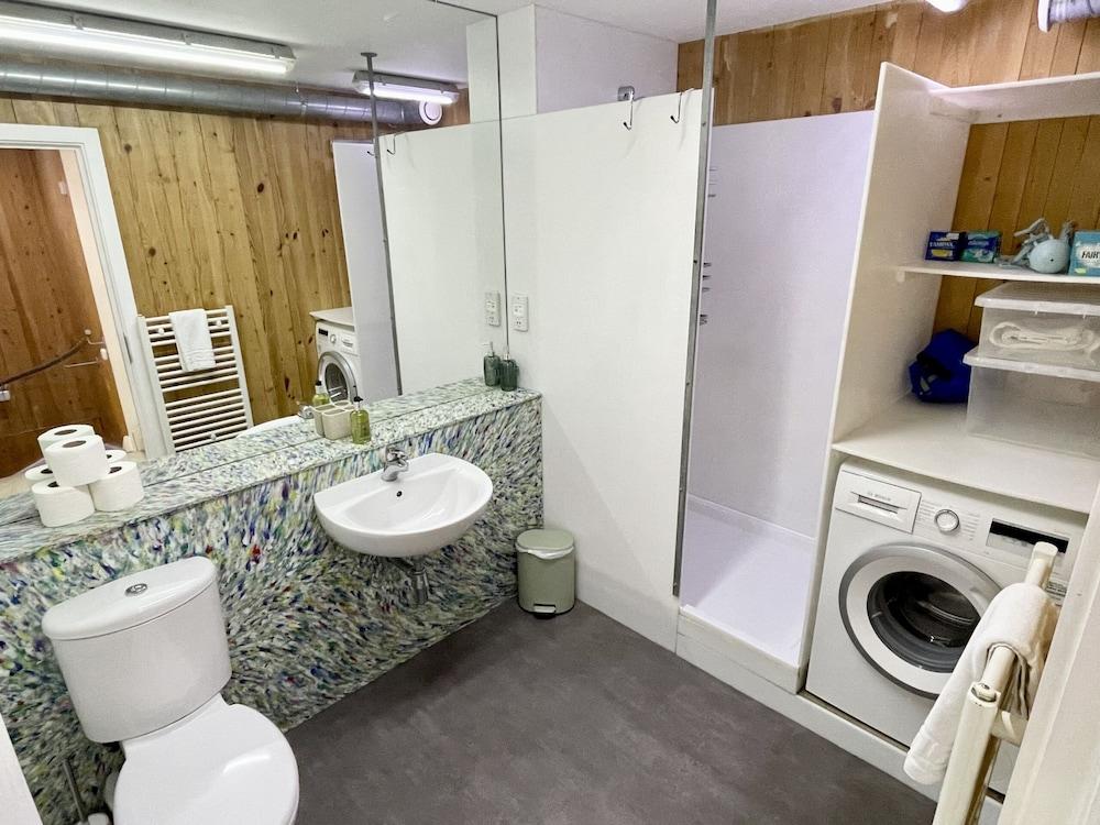 Stunning 2 Bed Eco-build in Central Bristol