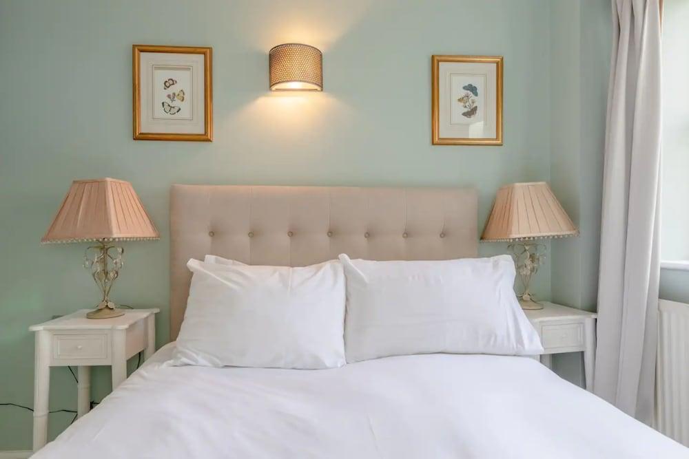 Spacious 2 Bedroom Flat in Wandsworth