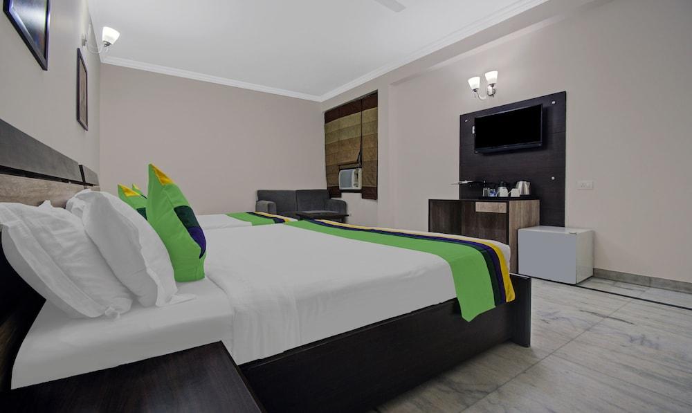 Treebo Maharaja Residency Family Hotel