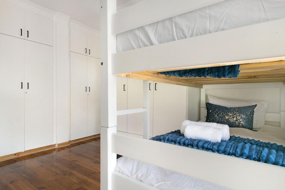 Gordonia 10 by HostAgents