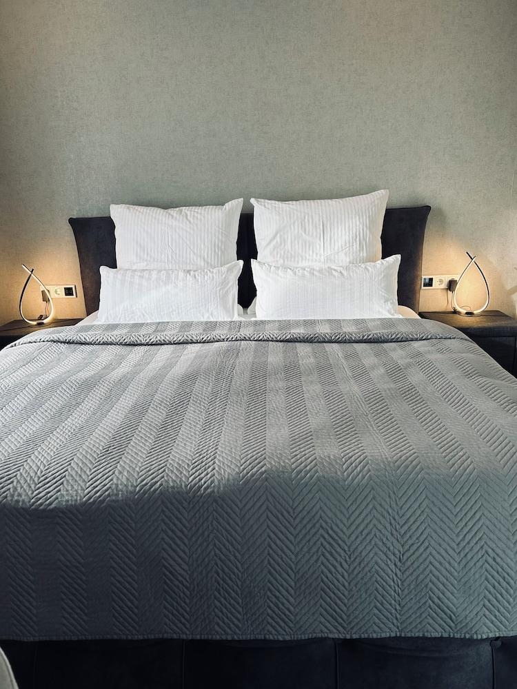 Firstclass Event & Hotel