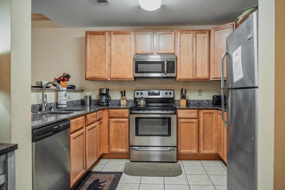 MVC - Unit 3306 in Pigeon Forge