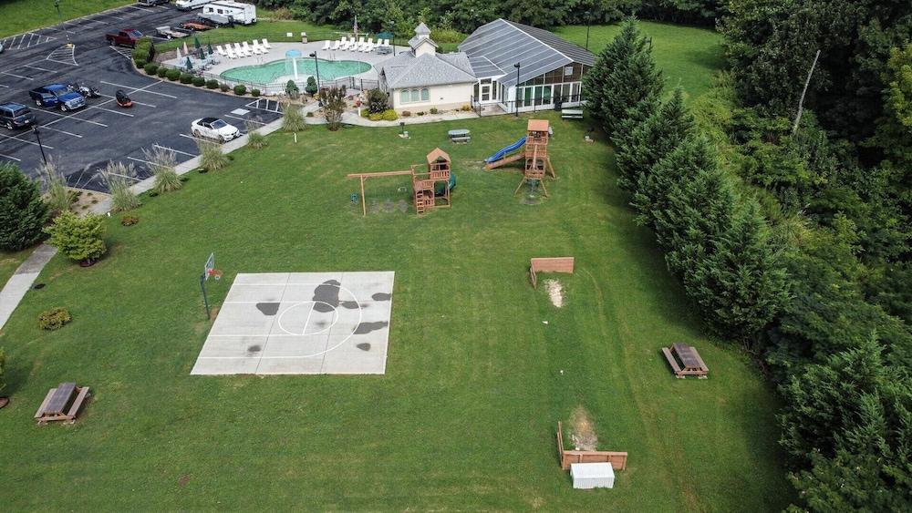 MVC - Unit 1405 - Bears Lair