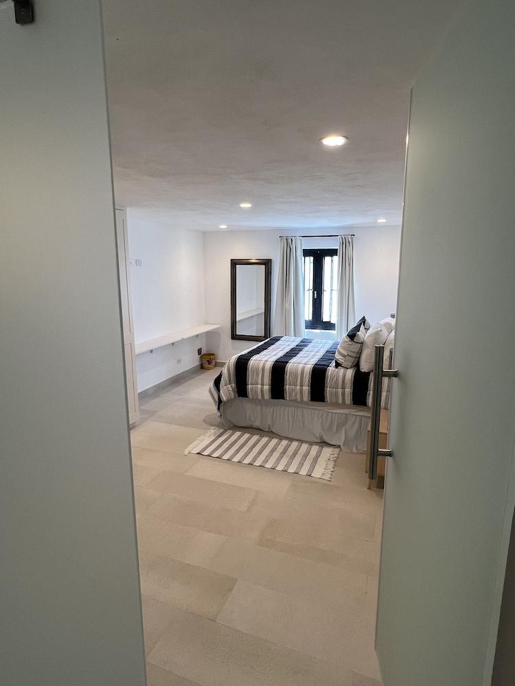 El Ponto, Luxury 2 Floor Suit/Loft