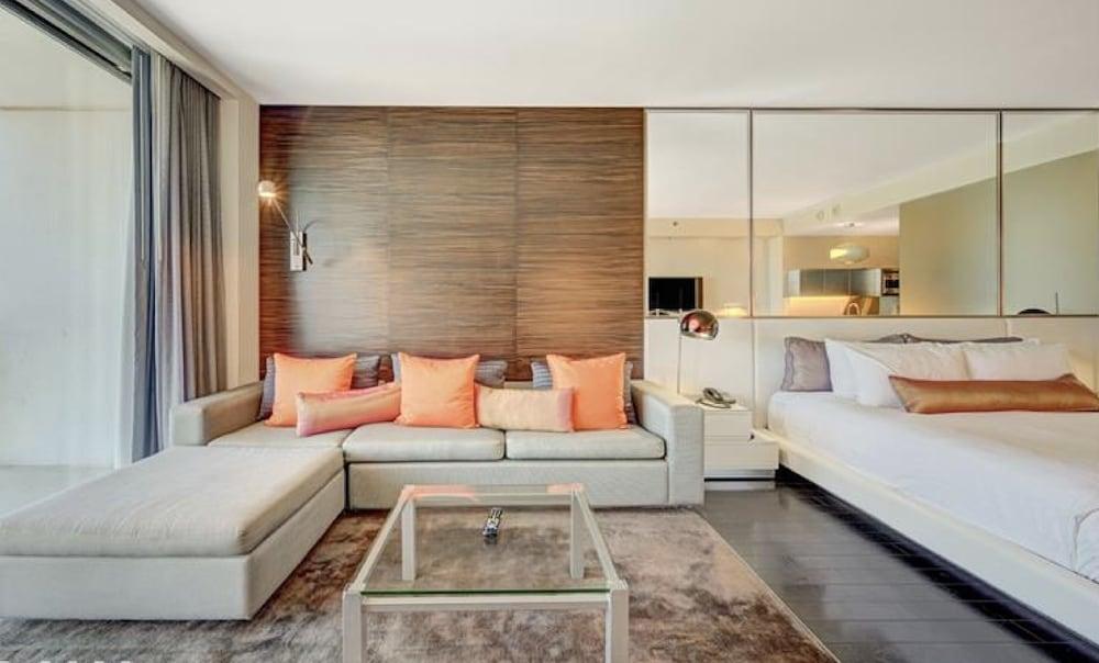 Palms Place Vacation Suites Collection