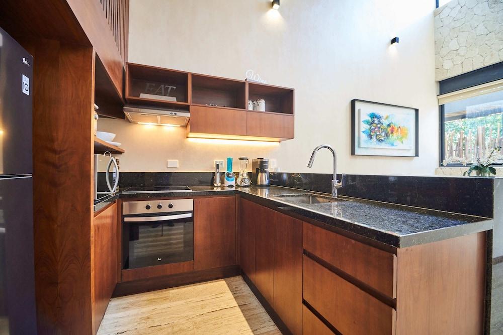 Bungalos Luxury B207 By Lockey