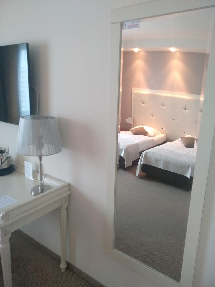 Hotel Prezydencki 4-Star