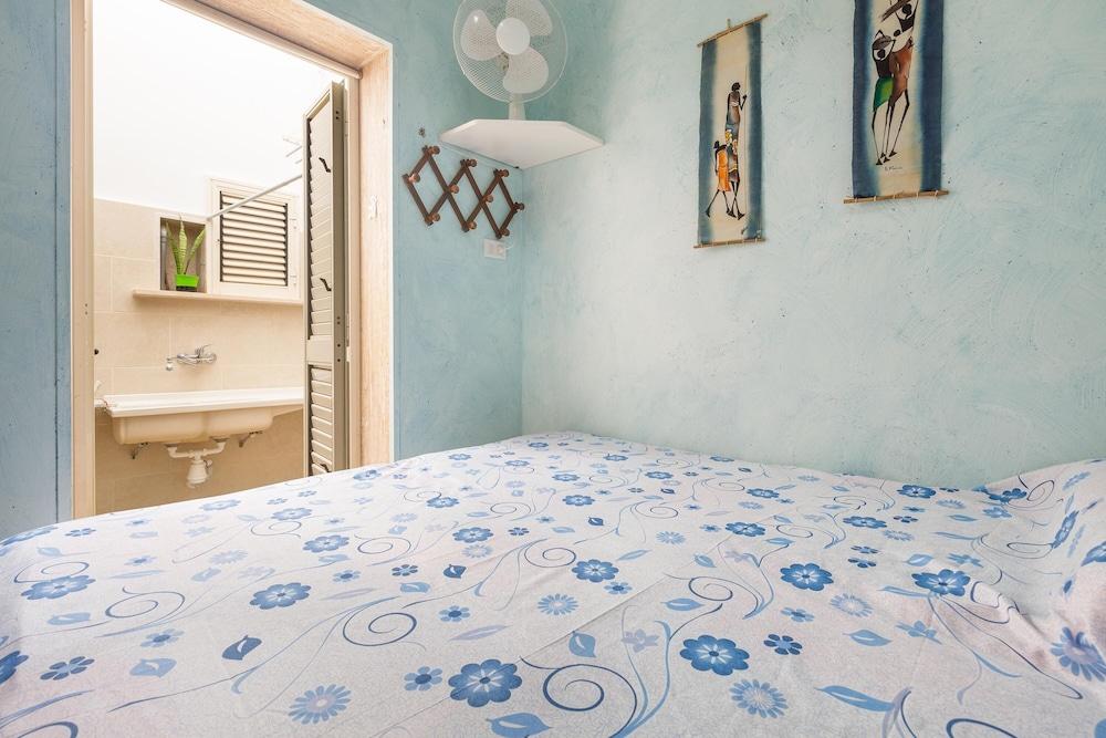 2759 Casa Leonard by Barbarhouse