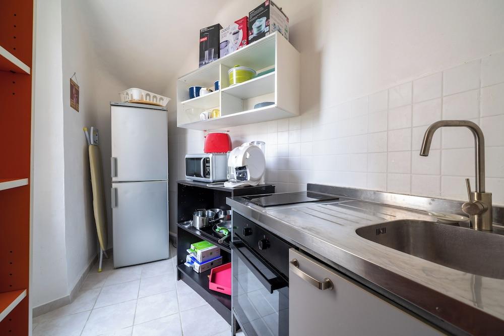 Alexandra Apartments