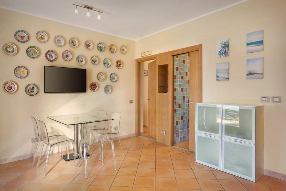 Villette Blue Panorama